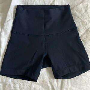 Wunder train shorts